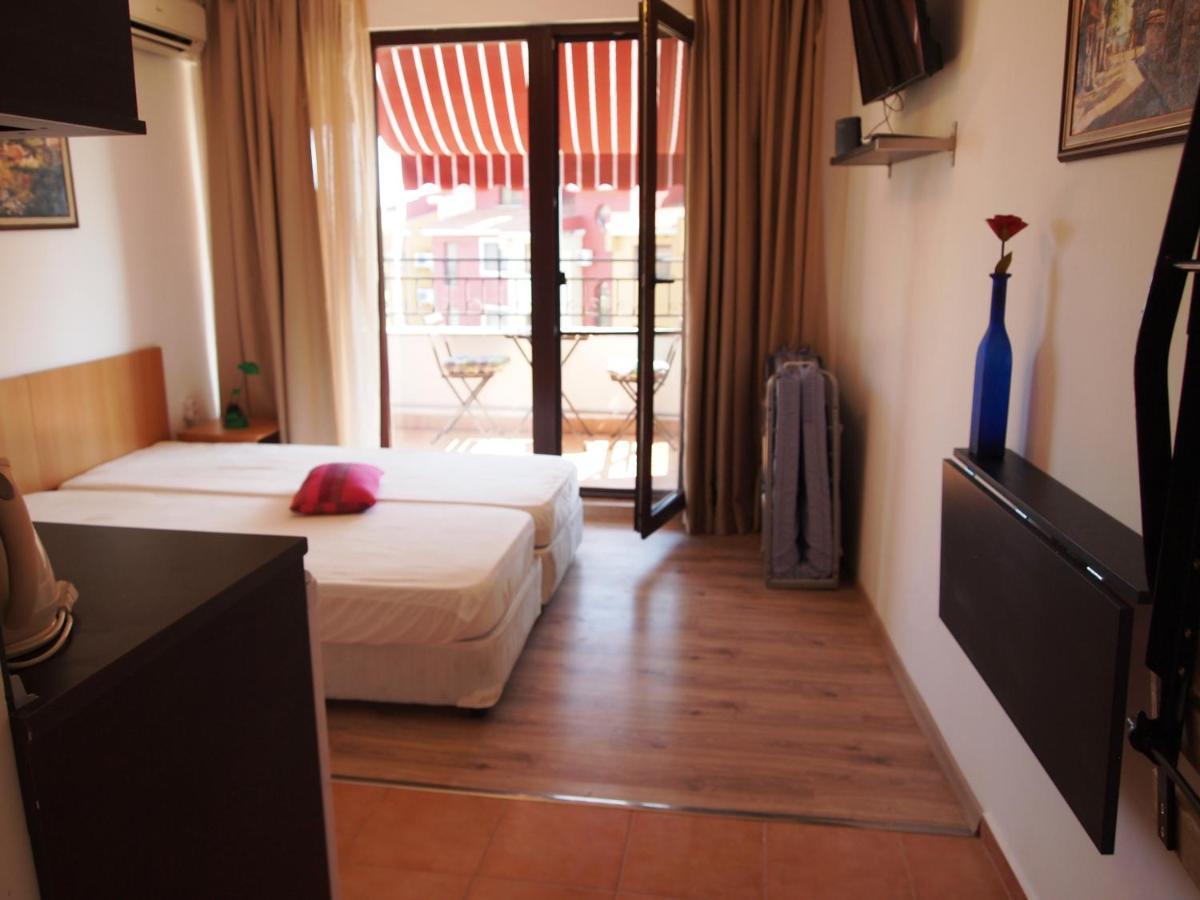 Visit Sunny Beach Marina Apartments 라브다 객실 사진