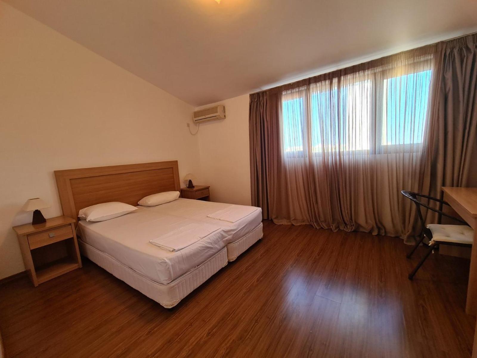 Visit Sunny Beach Marina Apartments 라브다 객실 사진